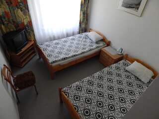 Отель Motel Brencis Иецава Двухместный номер с 1 кроватью или 2 отдельными кроватями-8